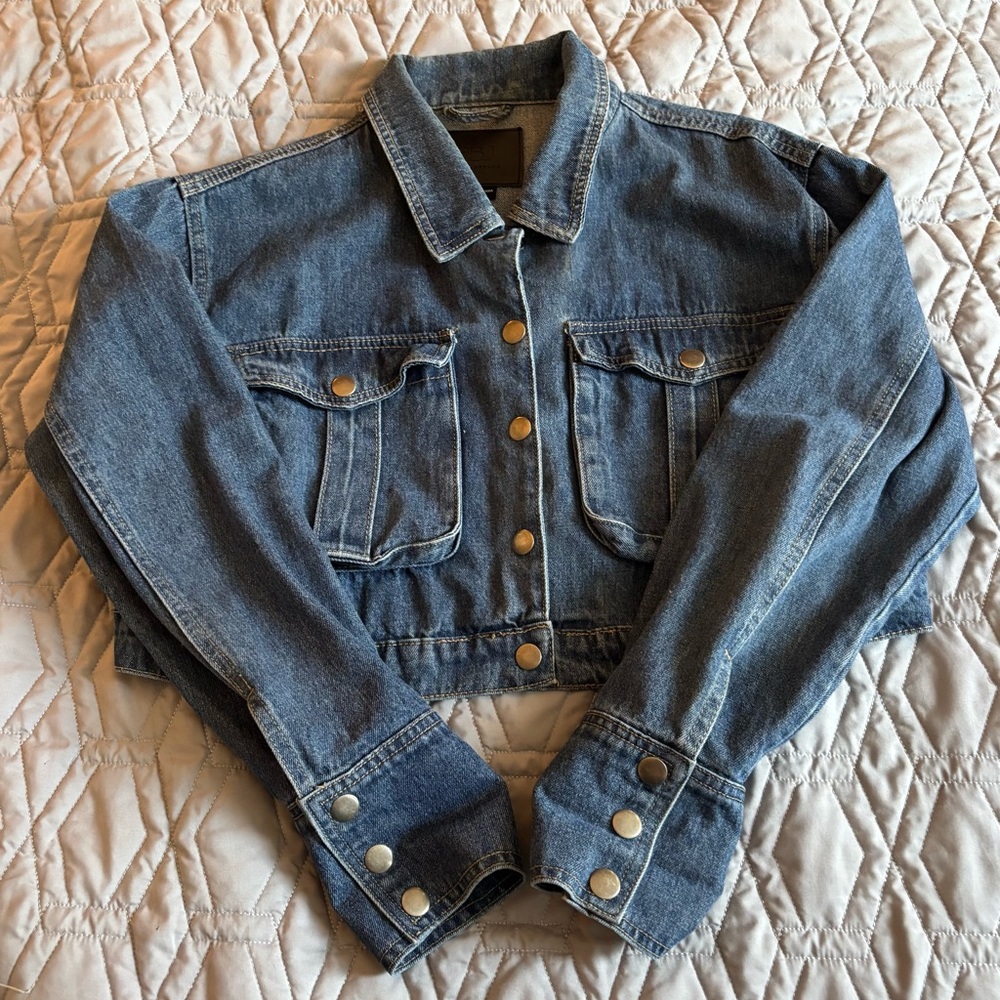 Fashion Nova Cropped Denim Jacket